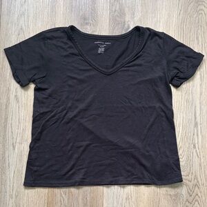 American Eagle Outfitters Classic Black V-Neck Tee